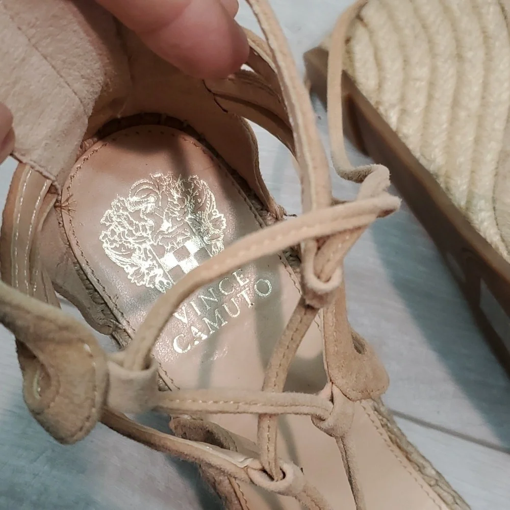 Vince Camuto good all